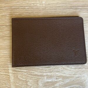 LOUIS VUITTON Brown Taiga Card Holder